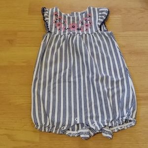 🌈 6 for $20🌈 Carter's blue and white striped romper